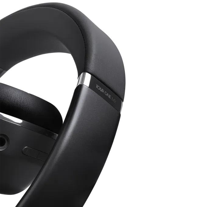 JBL Tour One M2